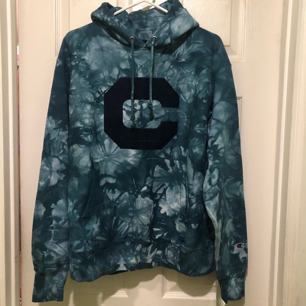 Men’s Large Champion hoodie